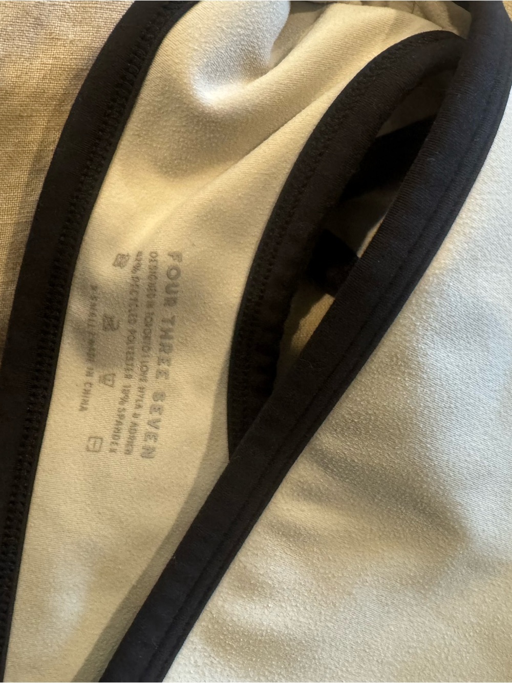 437 micro bra cream and black XS - Picture 5 of 5